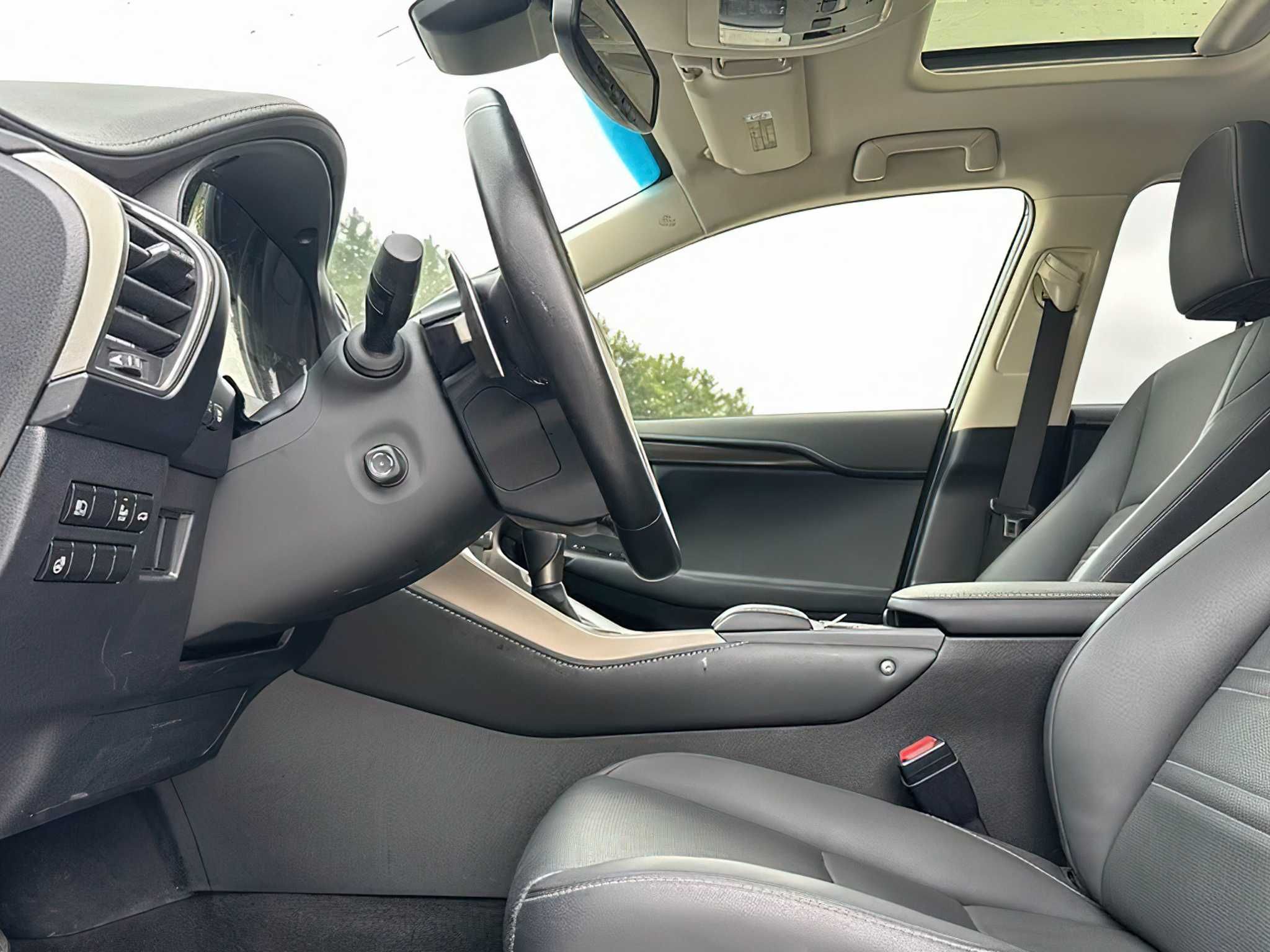 Lexus NX 300h 2019