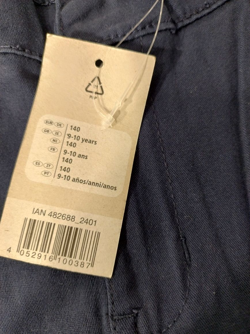 Spodnie chłopięce r 140 chino