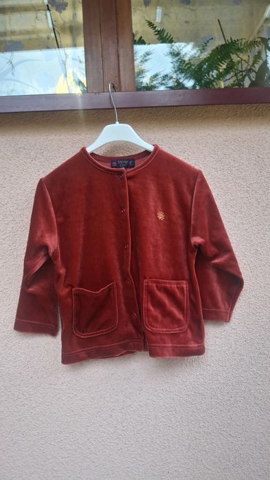 Sweterek na guziki rozmiar 116