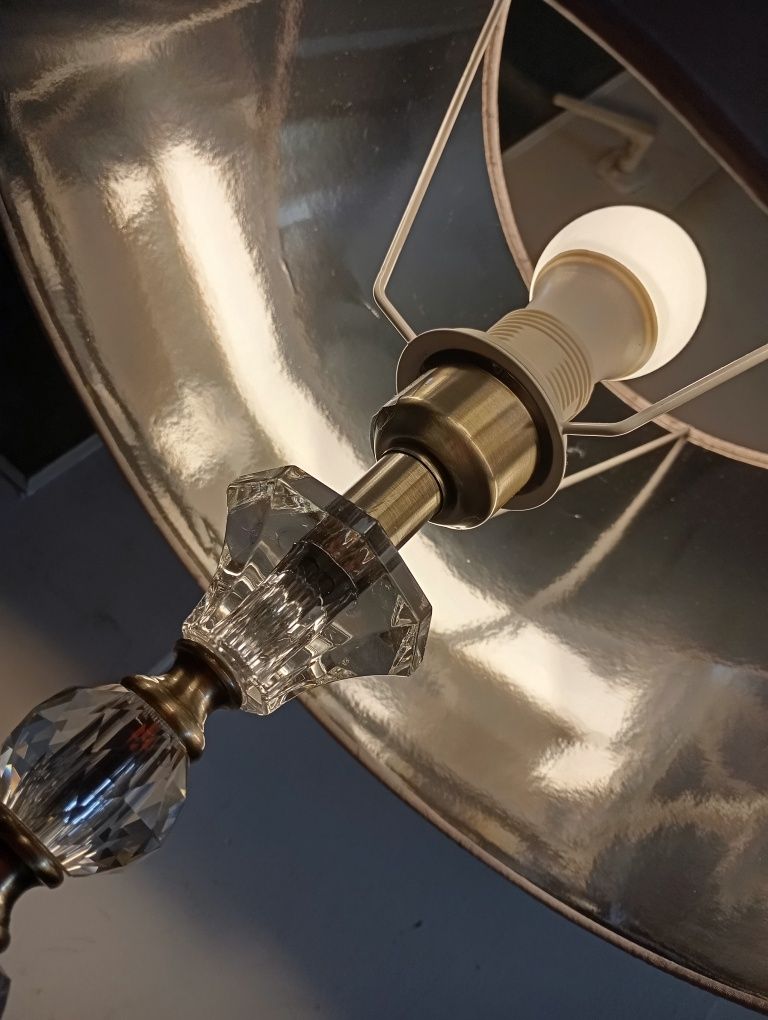 Lampa stojąca nocna