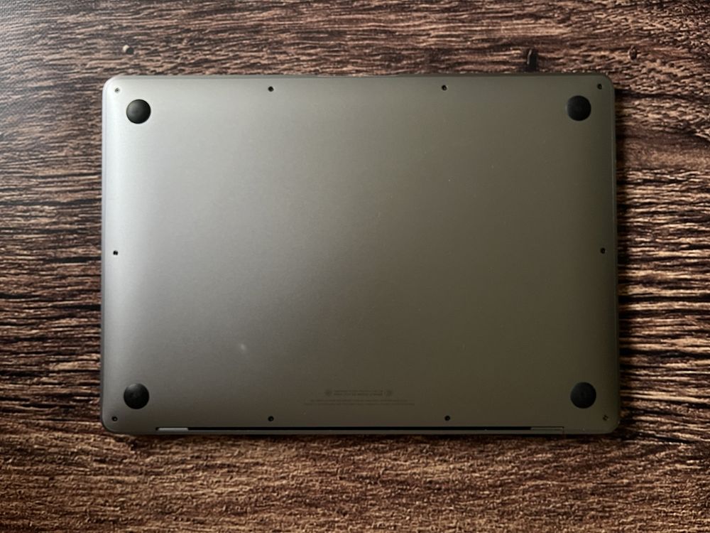 Apple MacBook Air 13.3, 2019год, core-i5,озу-8gb,ssd-256