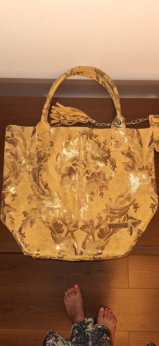 Torebka skórzana Vittoria Gotti ruda z motywem kwiatów i etui