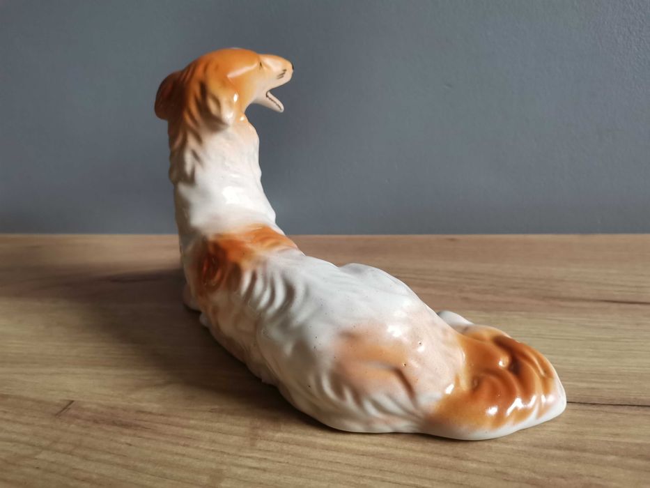 Stara figurka Chart Borzoj porcelana Steatyt  Z. Buksowcz PRL 1960