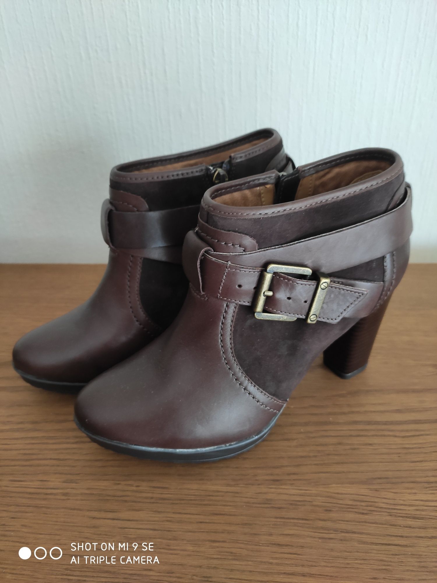 Skórzane botki Clarks roz 4.5