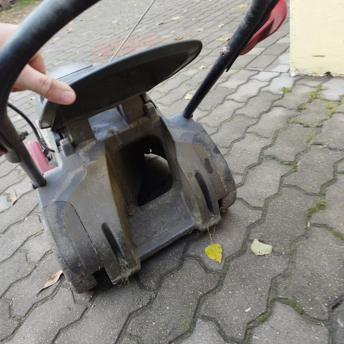 Kosiarka z silnikiem briggs&stratton uszkodzona
