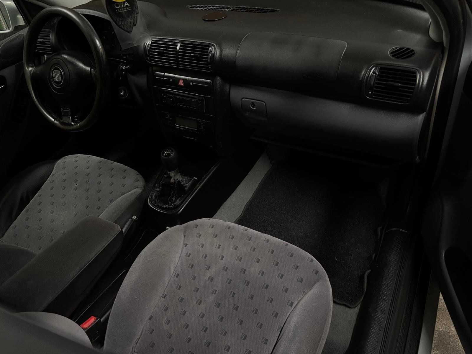 Zdrowy Seat Toledo / 1.8 125KM / 4x szyby/ Welury / Klimatronik / Hak