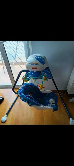 Продам гойдалку заколисувальний центр