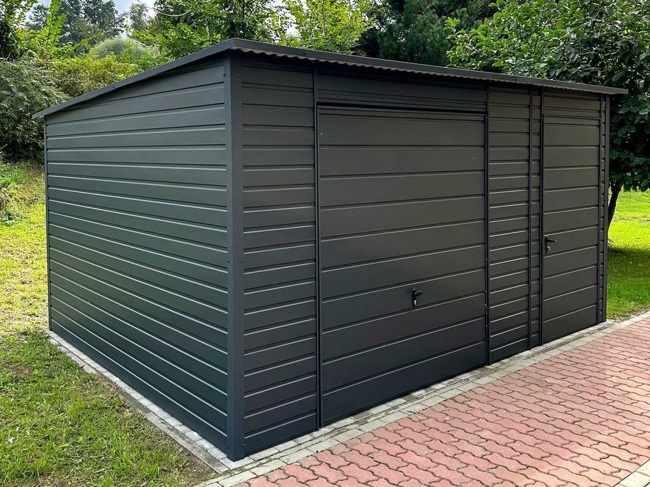 Domek ogrodowy 4×3 m – ciemny grafit matowy/brama uchylna