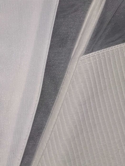 Білий корсет облягаючий з відкритим верхом — елегантний, як новий