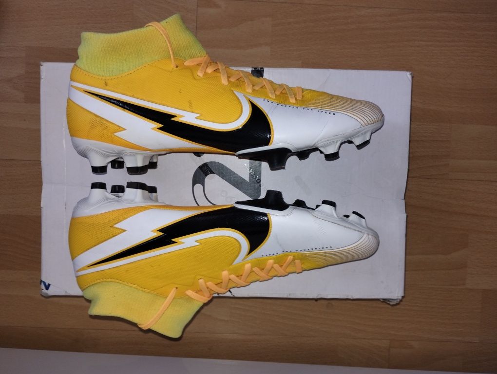 Buty korki piłkarskie 39 Nike Mercurial Superfly 7 Academy Mg