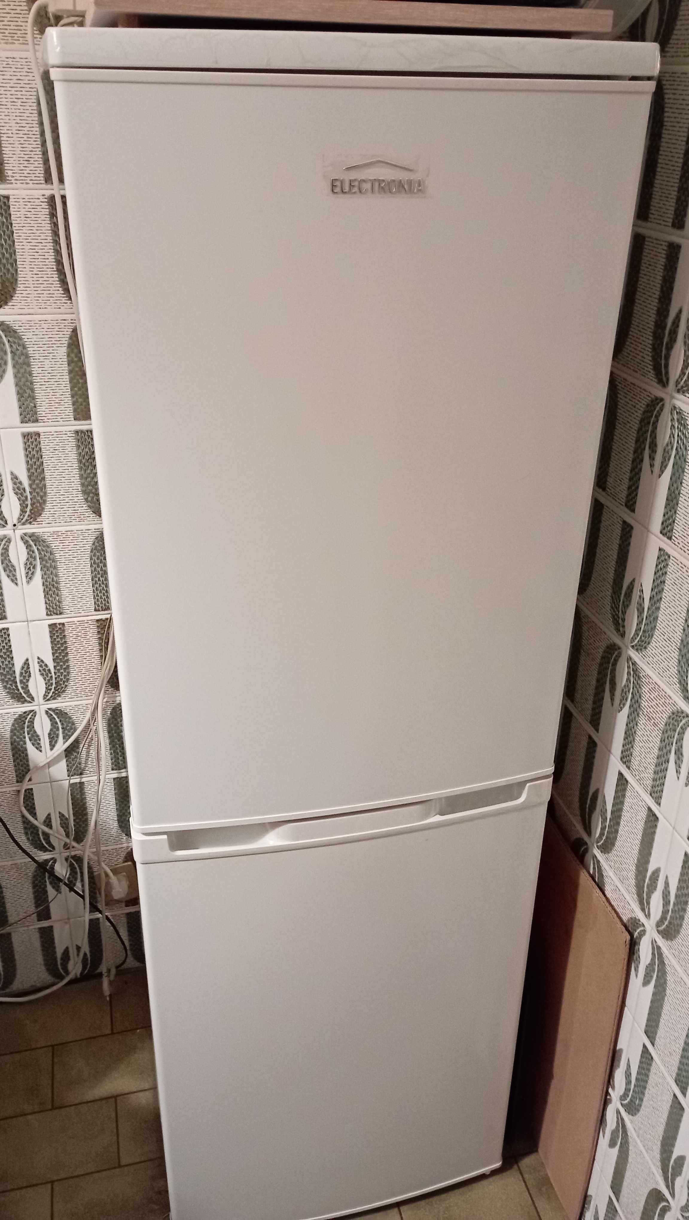 Frigorifico combinado, excelente estado, funciona na perfeição!