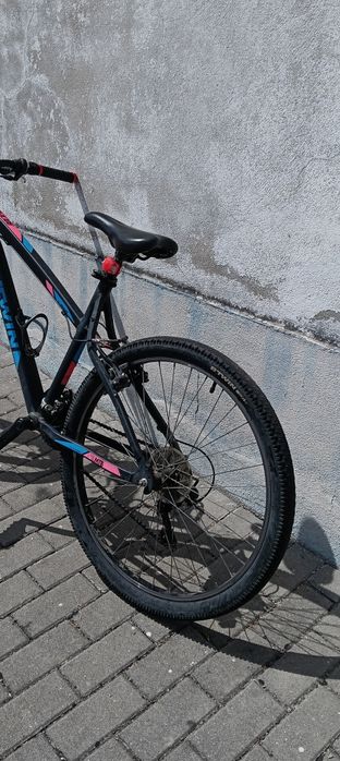 Bicicleta B'Twin Rockrider 340 — Pronta a rolar!