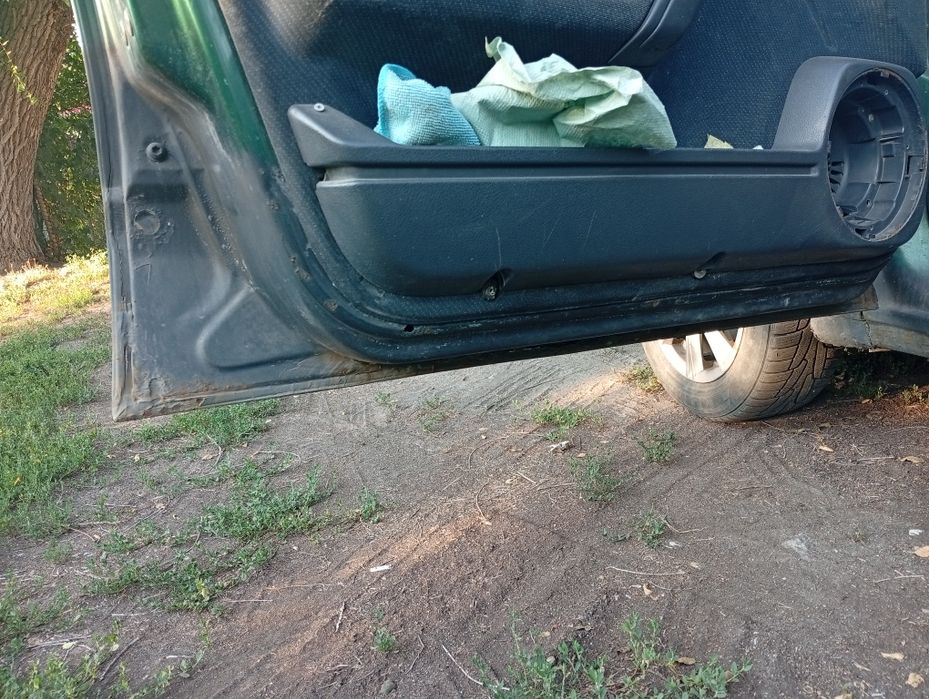 Продам Рено 19.на ходу ежедневно.