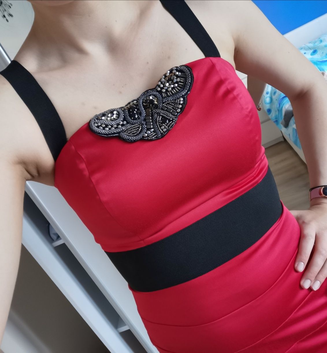 Czerwona bordowa sukienka ołówkowa 36 S ozdoba