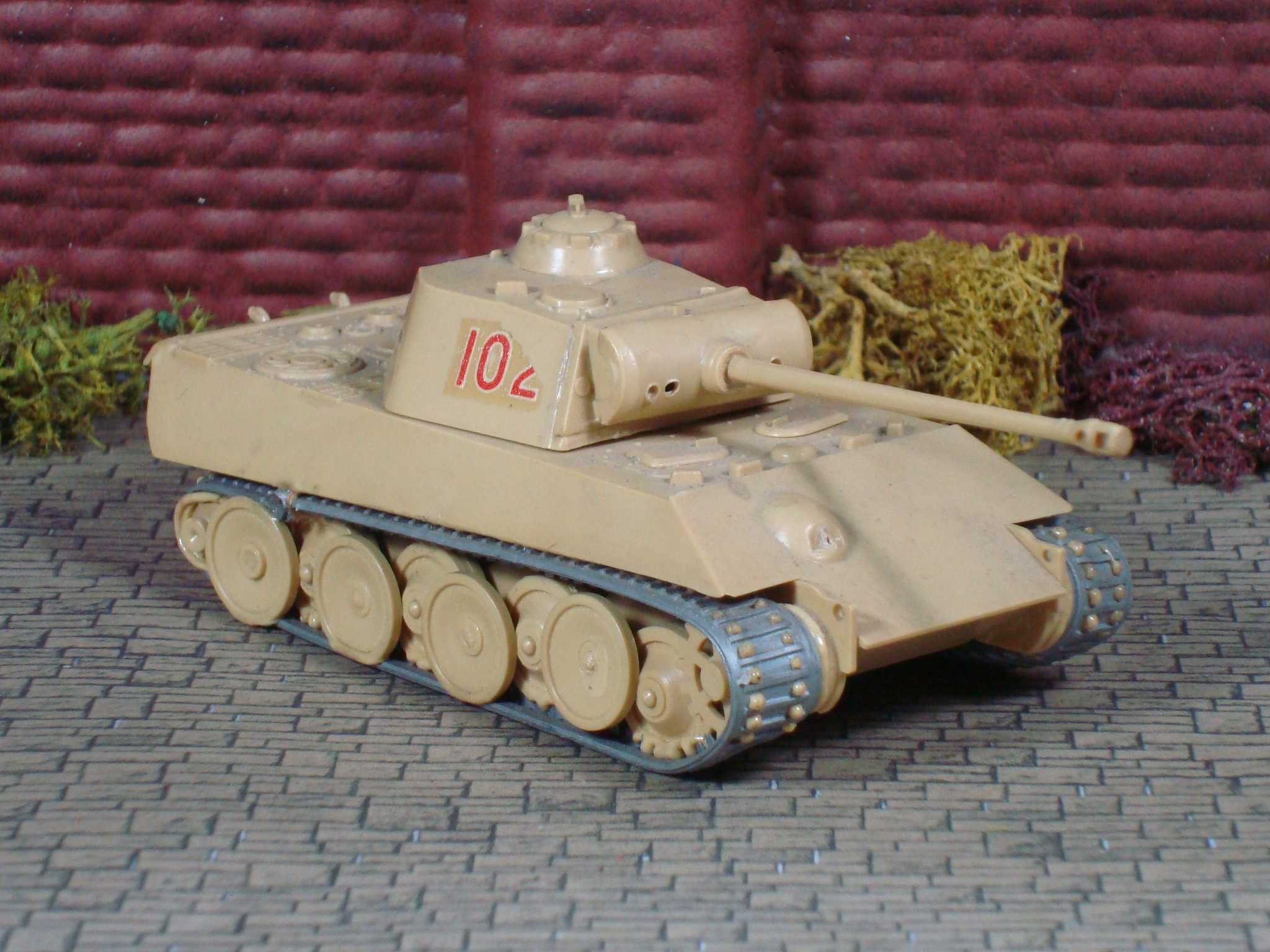 Airfix - Tanque Alemão PzKw V "Pantera" / Escala 1:76 / Usado
