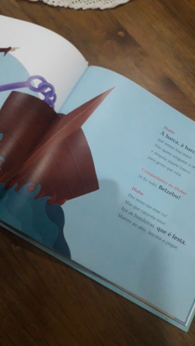 Livro infanti l"Auto da Barca do Inferno "