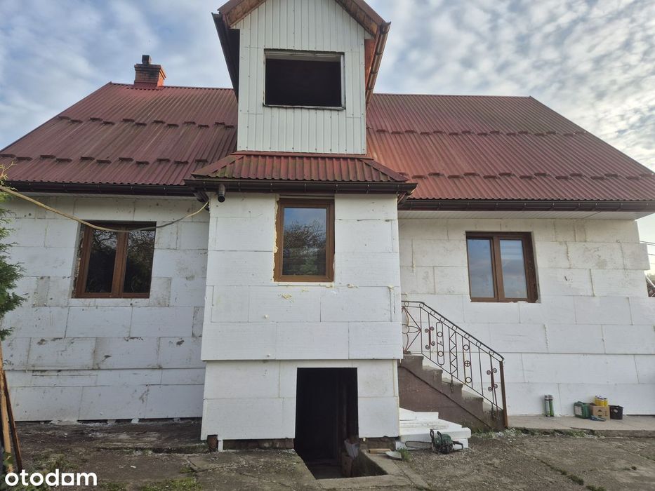 Dom z ogrodem I pięknym widokiem