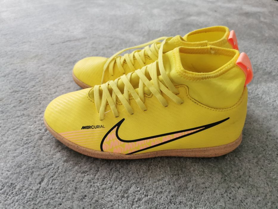 Halówki Nike Mercurial Superfly 9 rozm 35