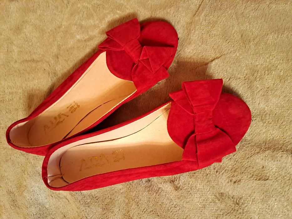 Взуття у новому стані