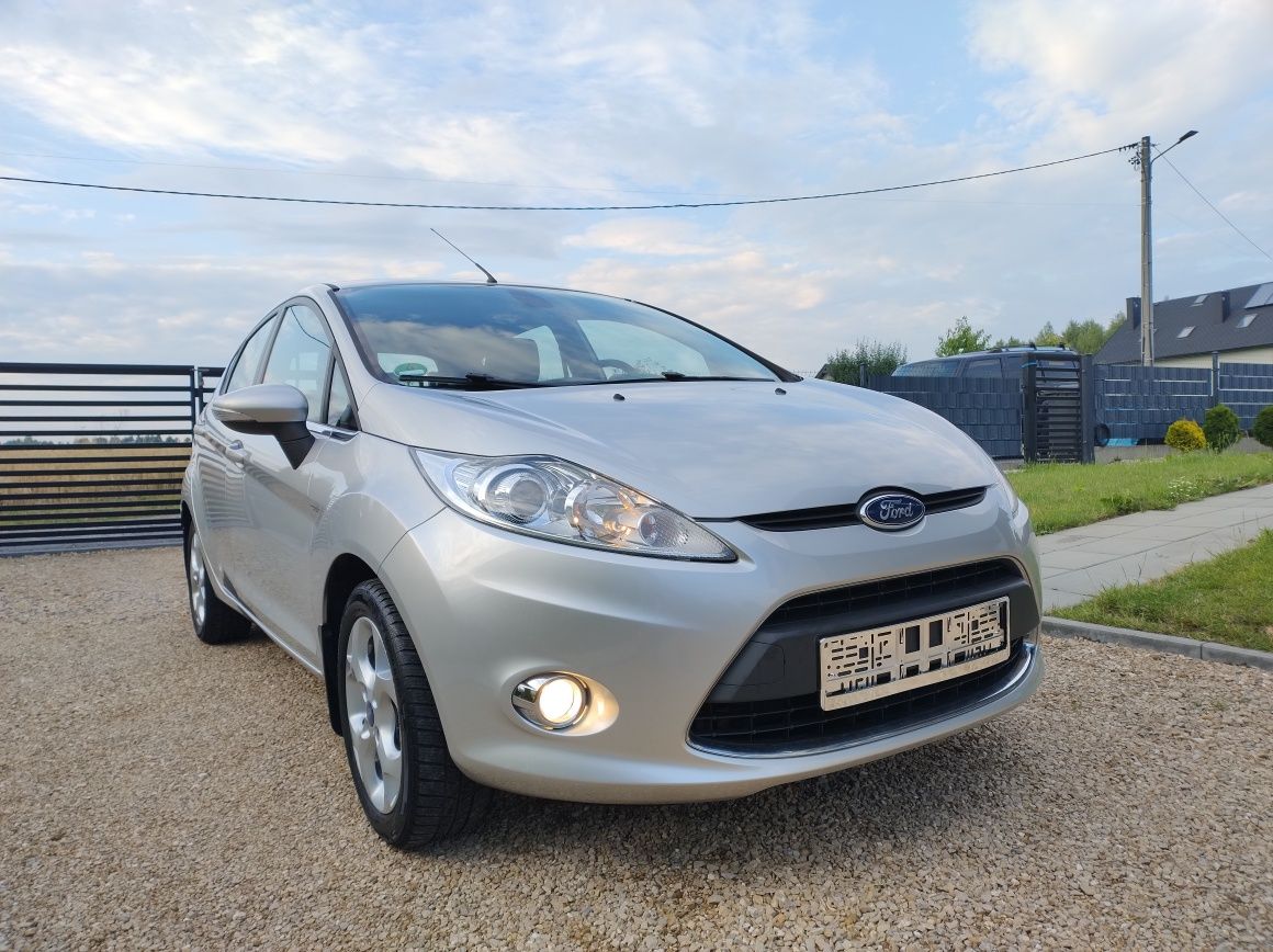 Ford Fiesta 2011 1.4 TITANIUM KLIMATRONIC Grzana Szyba+Fotele PDC