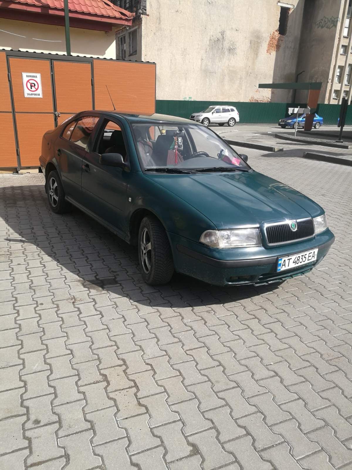 Продам Skoda Octavia 1998 1.6