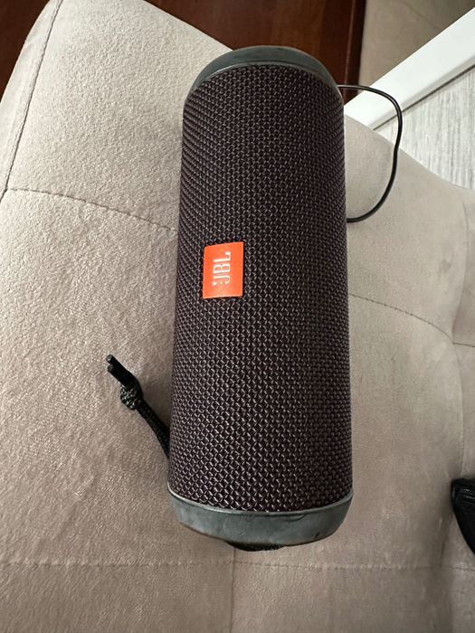 Coluna Bluetooth JBL 20W