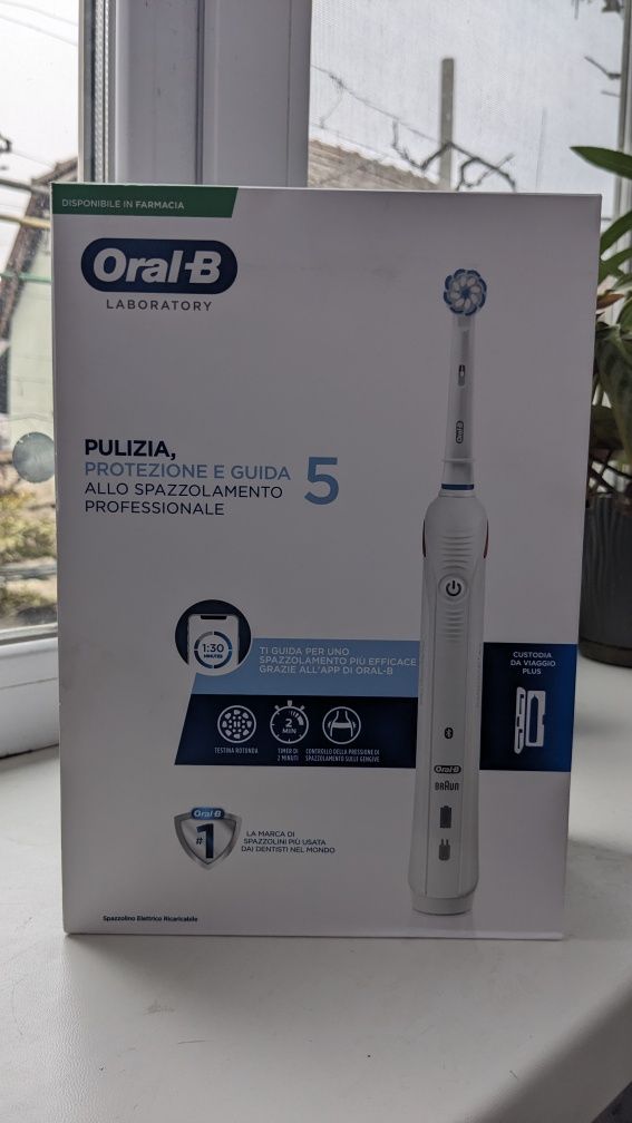 Електрична зубна щітка Oral-B Laboratory Smart Cleaning Protection