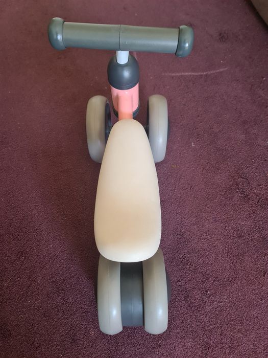 Bicicleta de equilíbrio para criança