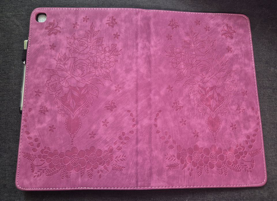 ETUI Z KLAPKĄ DO LENOVO TAB P12. Etui do Lenovo Tab P12

Silikonowe mo