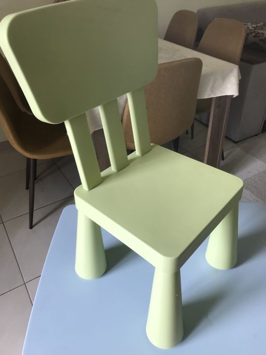 Ikea Mammut стіл і стілець