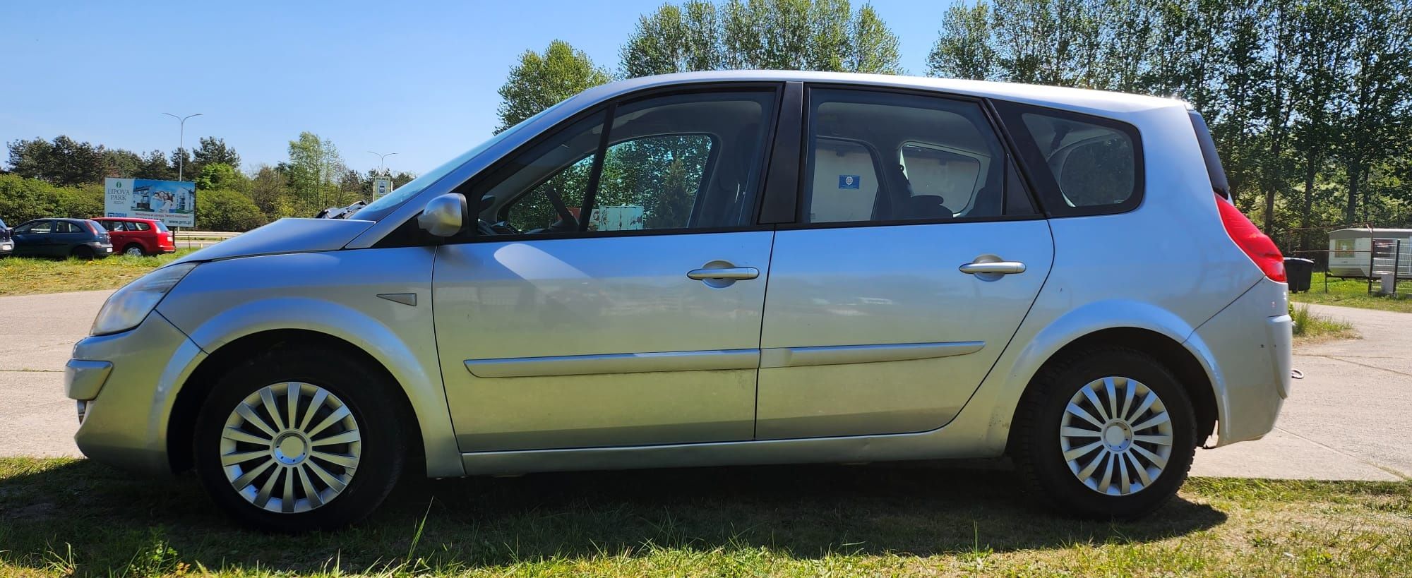 Renault Scenic rok 2006 1.9 dci lift  7 osób zadbany