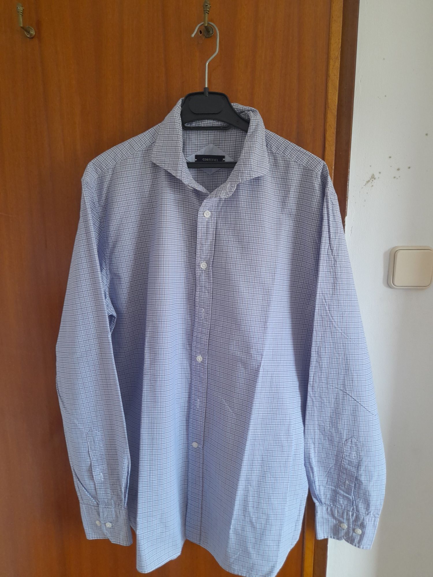 Camisa de manga comprida aos quadrados