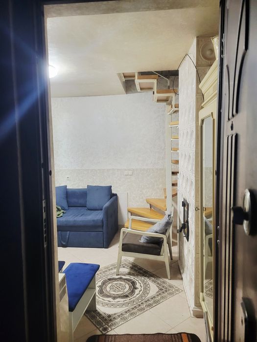 Здається в оренду кухня студія та спальня по вул.Окружна