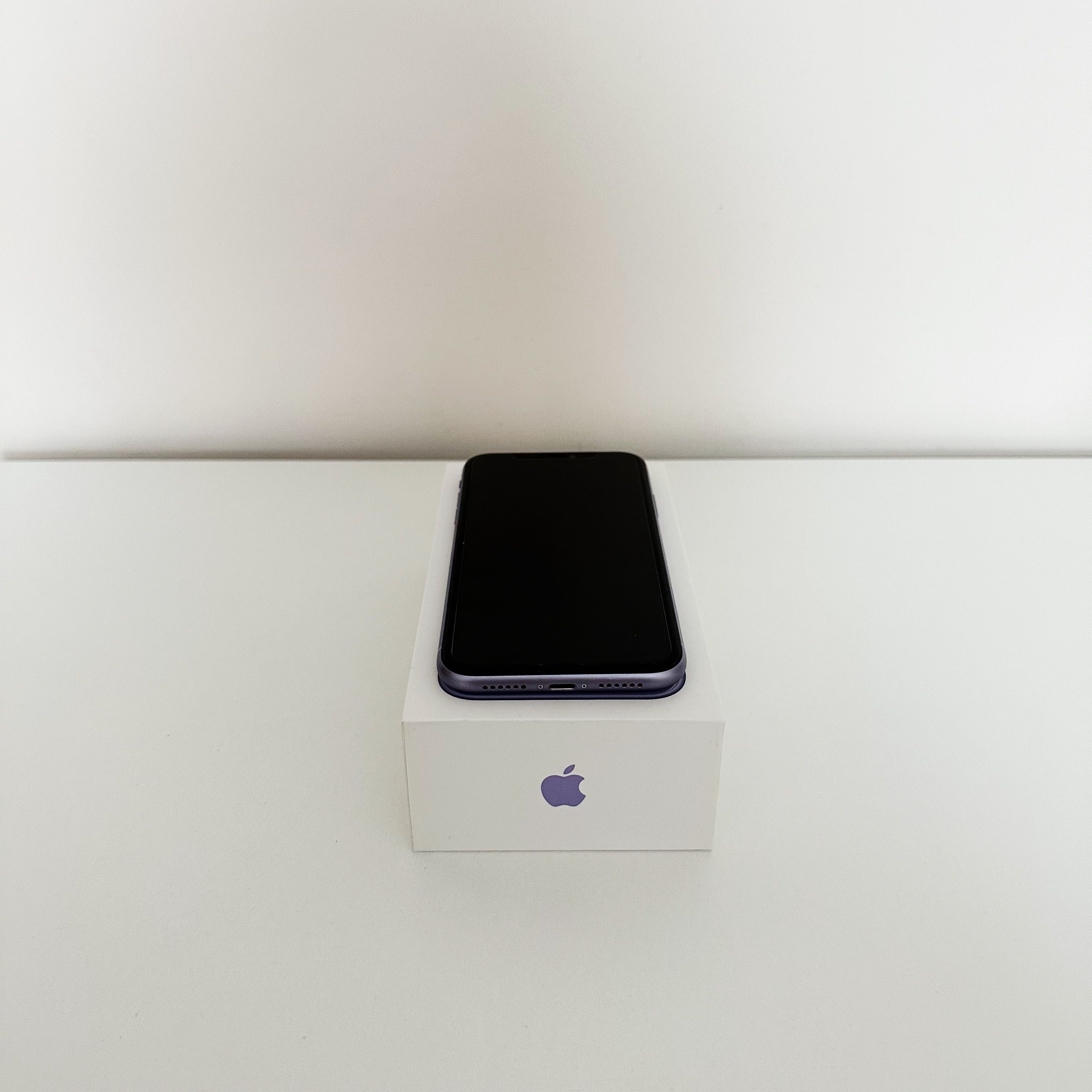 iPhone 11 64gb w kolorze fioletowym