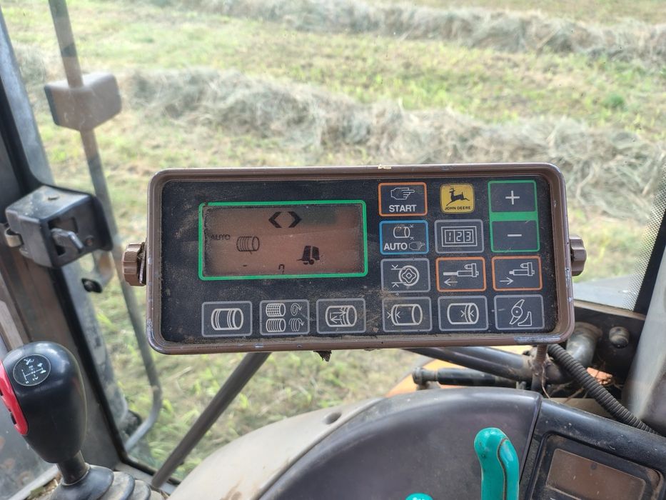 Prasa John Deere 590