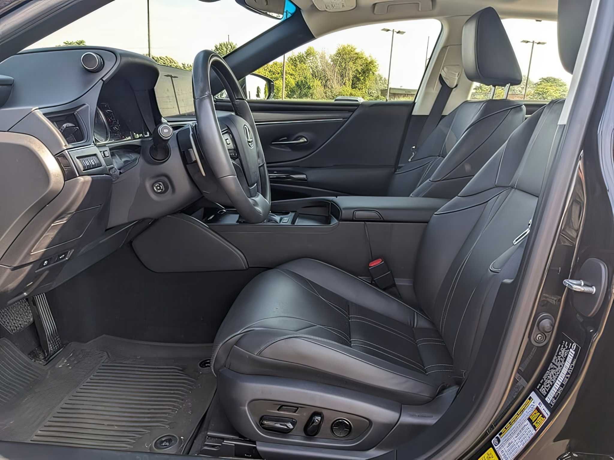 2023 Lexus ES Hybrid 300h