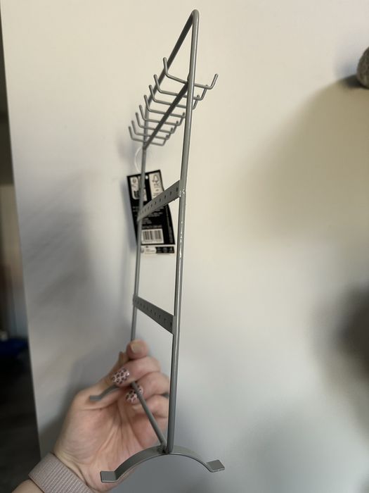 Wieszak na biżuterię nowy