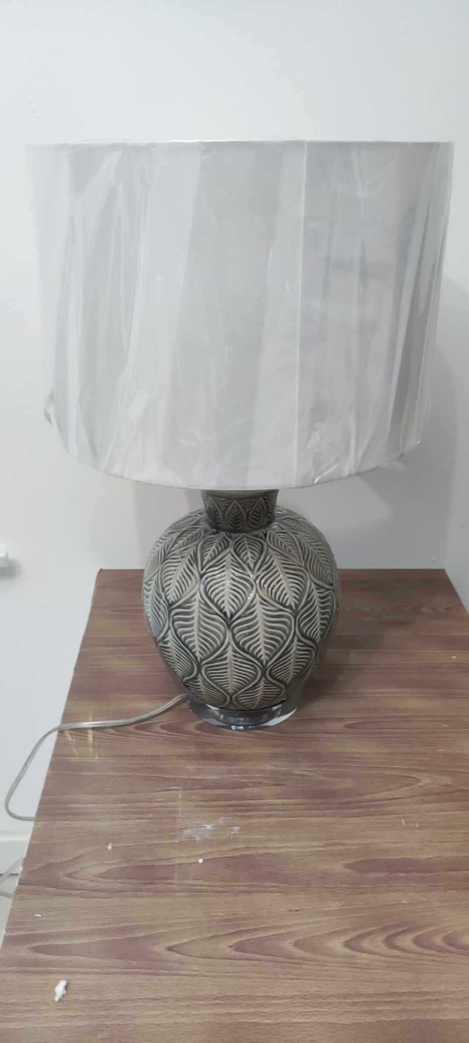 Lampa stołowa z ceramiki Brooklyn Nowa