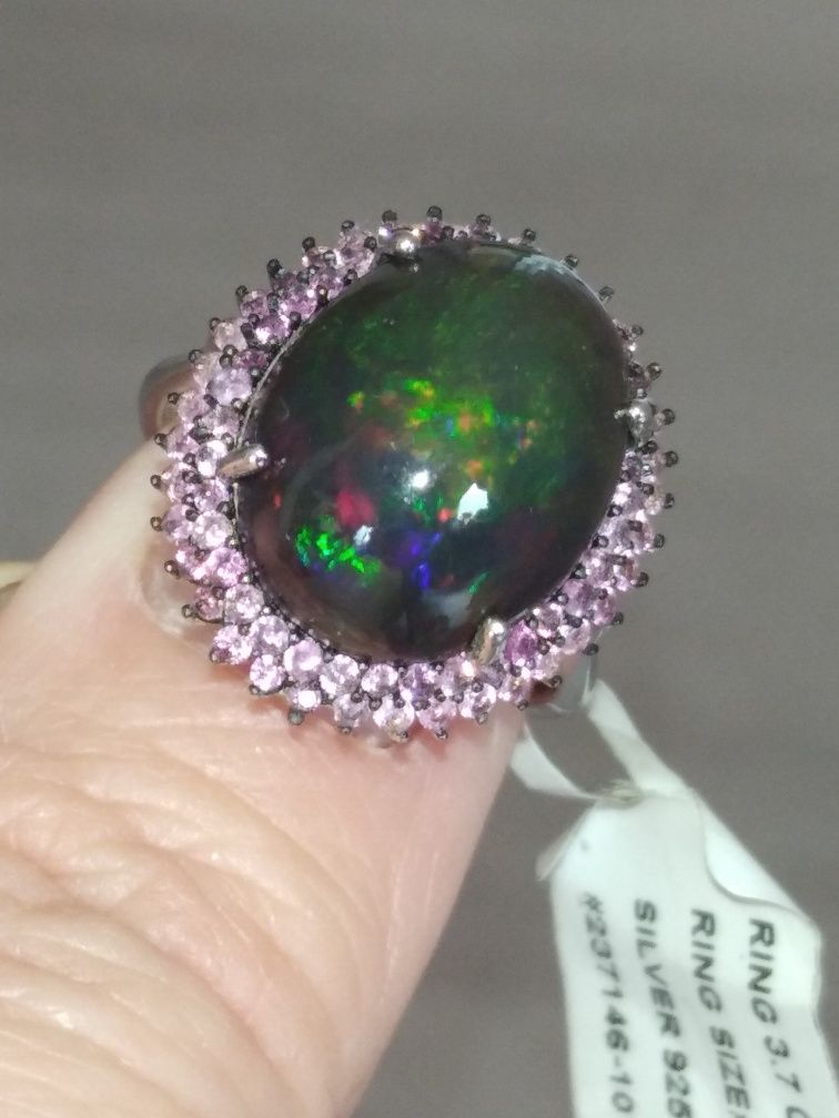 Opal czarny naturalny