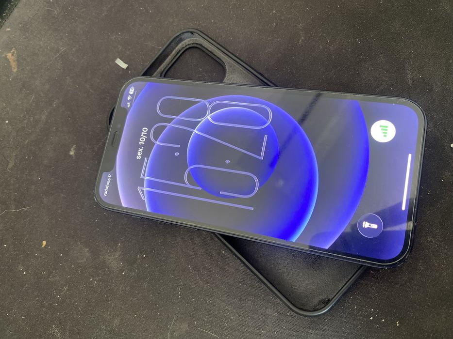 Iphone 12 como novo