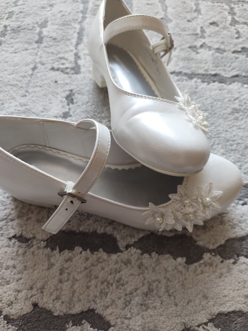 Buty komunijne/wizytowe r. 33 Deichmann
