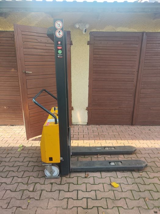 Wózek paleciak sztaplarka elektryczna Toyota BAG10/16