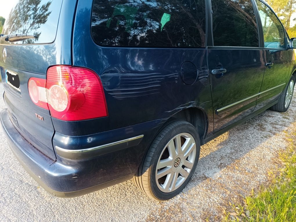 VW Sharan 2004 pd 130 asz