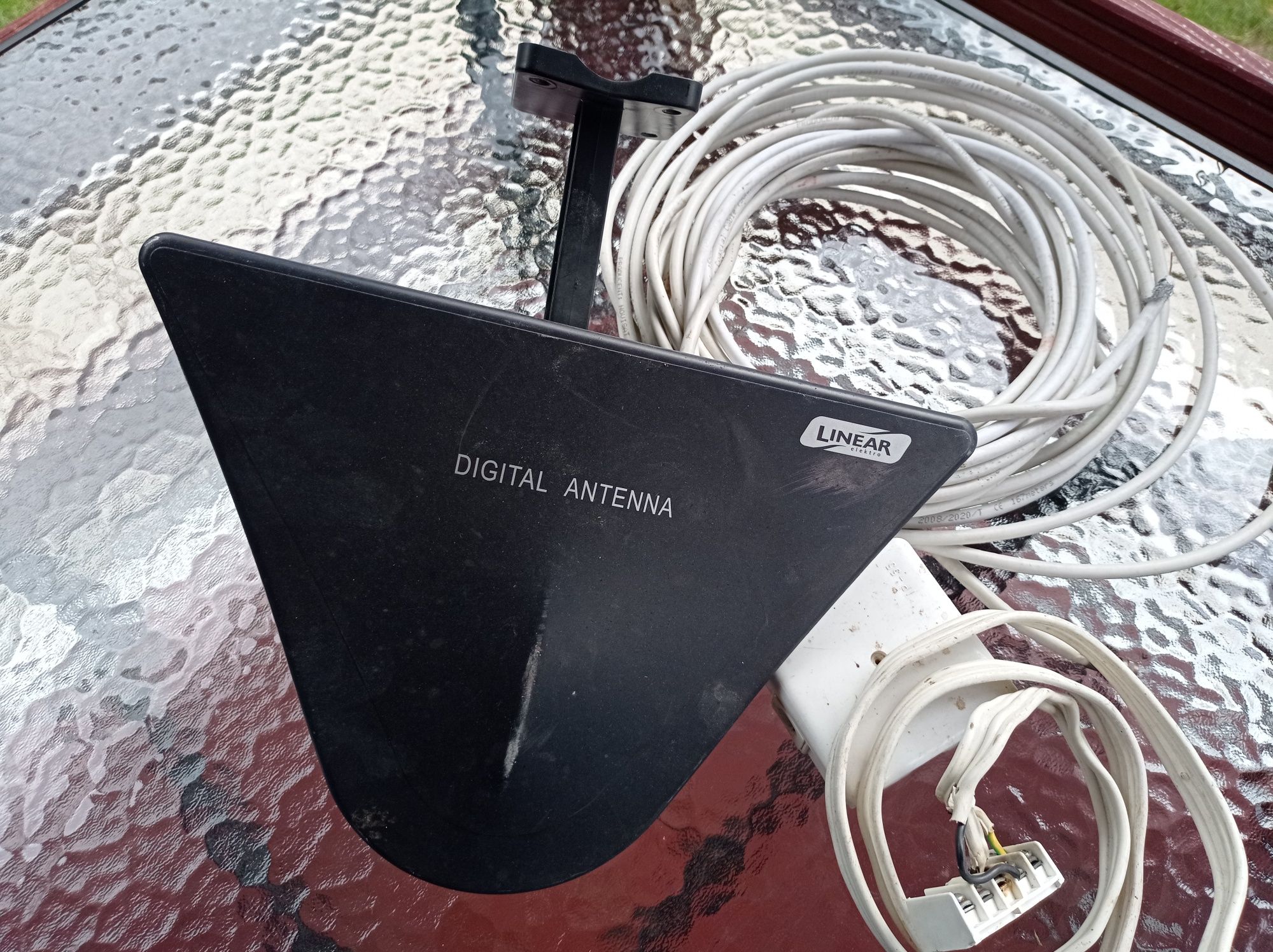 Antena zewnętrzna TV DVB-T/T2 AKTYWNA A-80 LINEAR