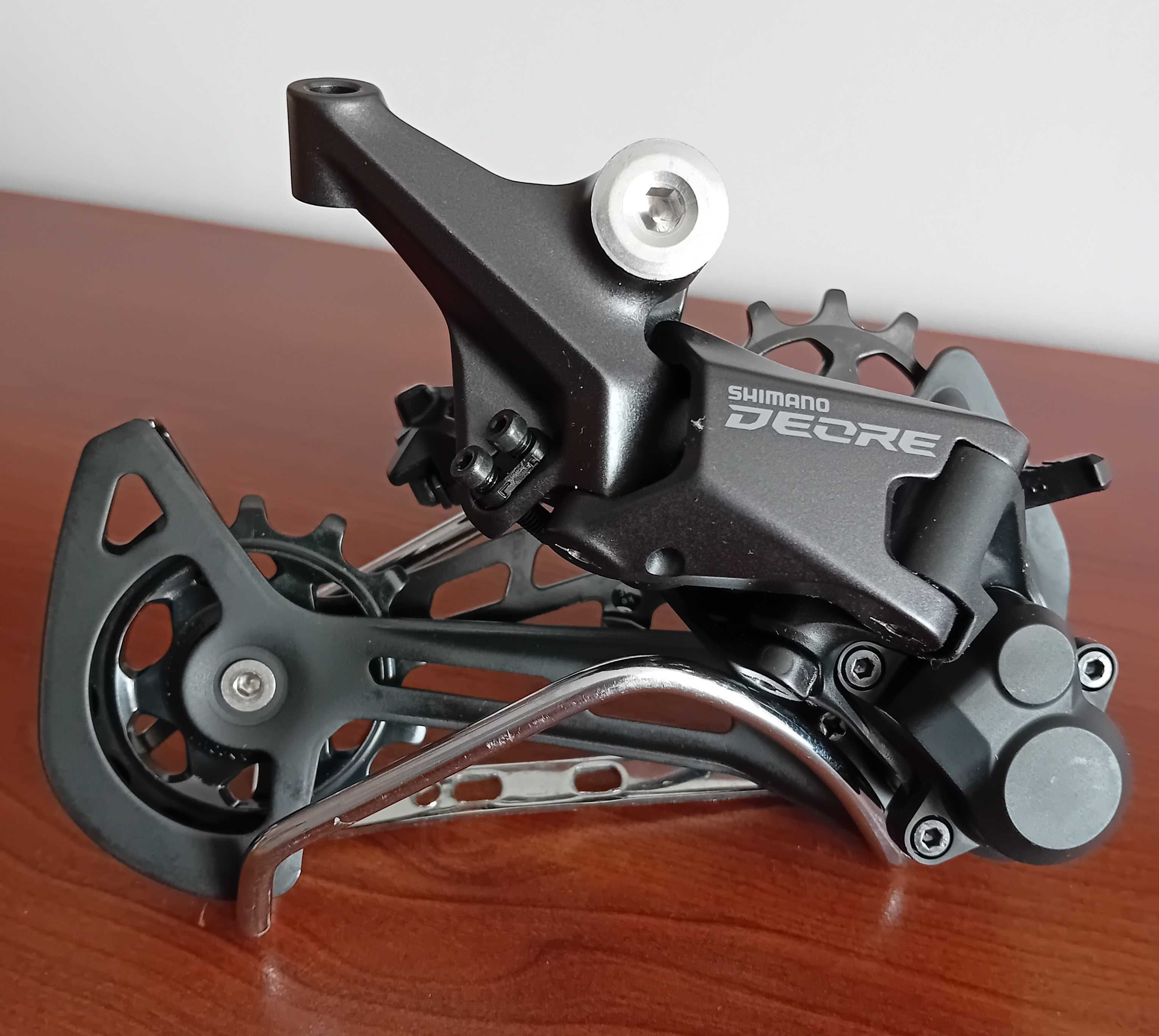 Przerzutka tylna Shimano Deore RD-M5100, SGS, 11-rzędowa / NOWA /.