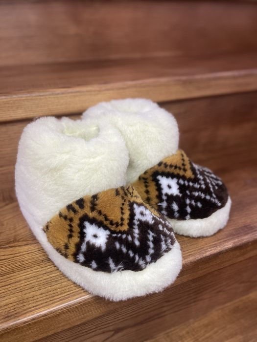 Чуні з ОВЧИНИ на резиновій підошві