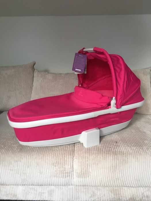 Новая люлька + адаптер quinny moodd buzz zapp cosi addora nova