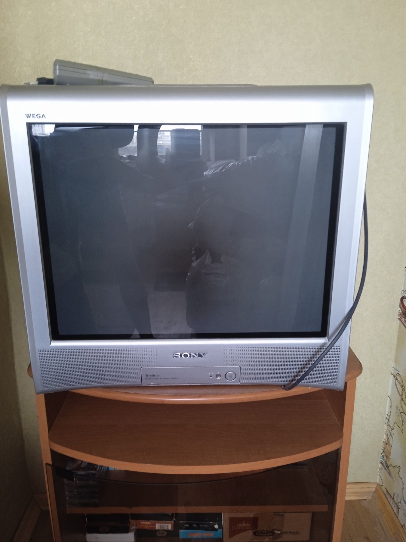 Телевизор SONY VEGA Trinitron kv-bz21m81