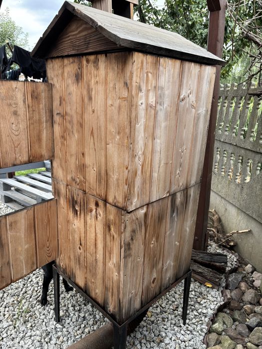 Wędzarka drewniana.