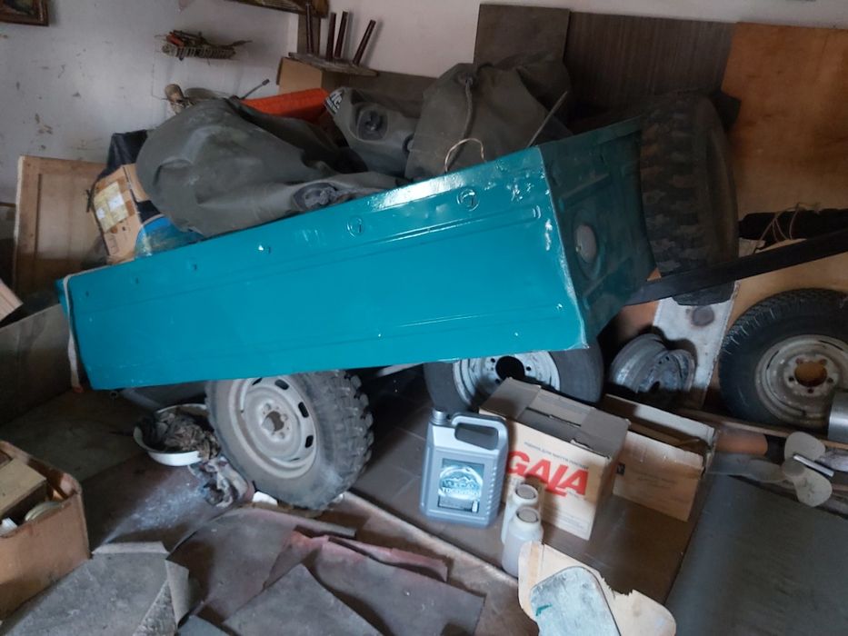 Продаю прицеп Маз 8102